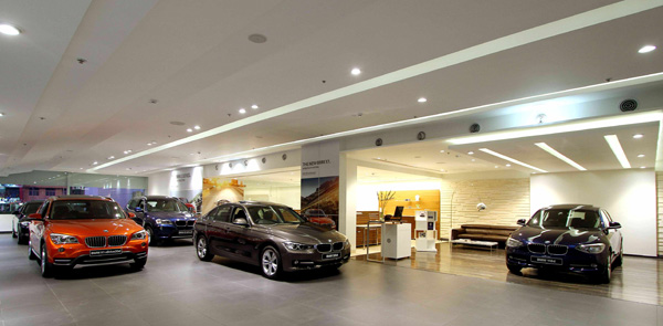 bmw car showroom in chennai